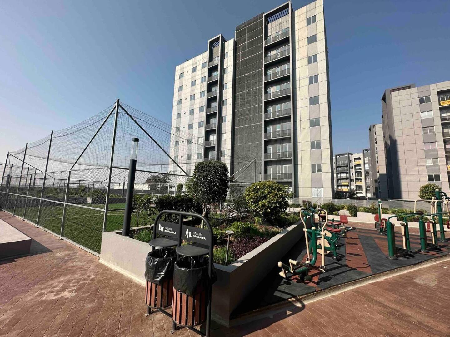 Entire Luxurious Apartment In Shopping Mall Mexico City Exterior photo